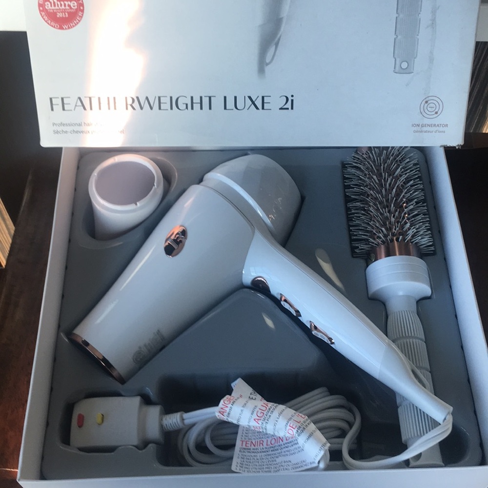 T3 featherweight luxe 2i